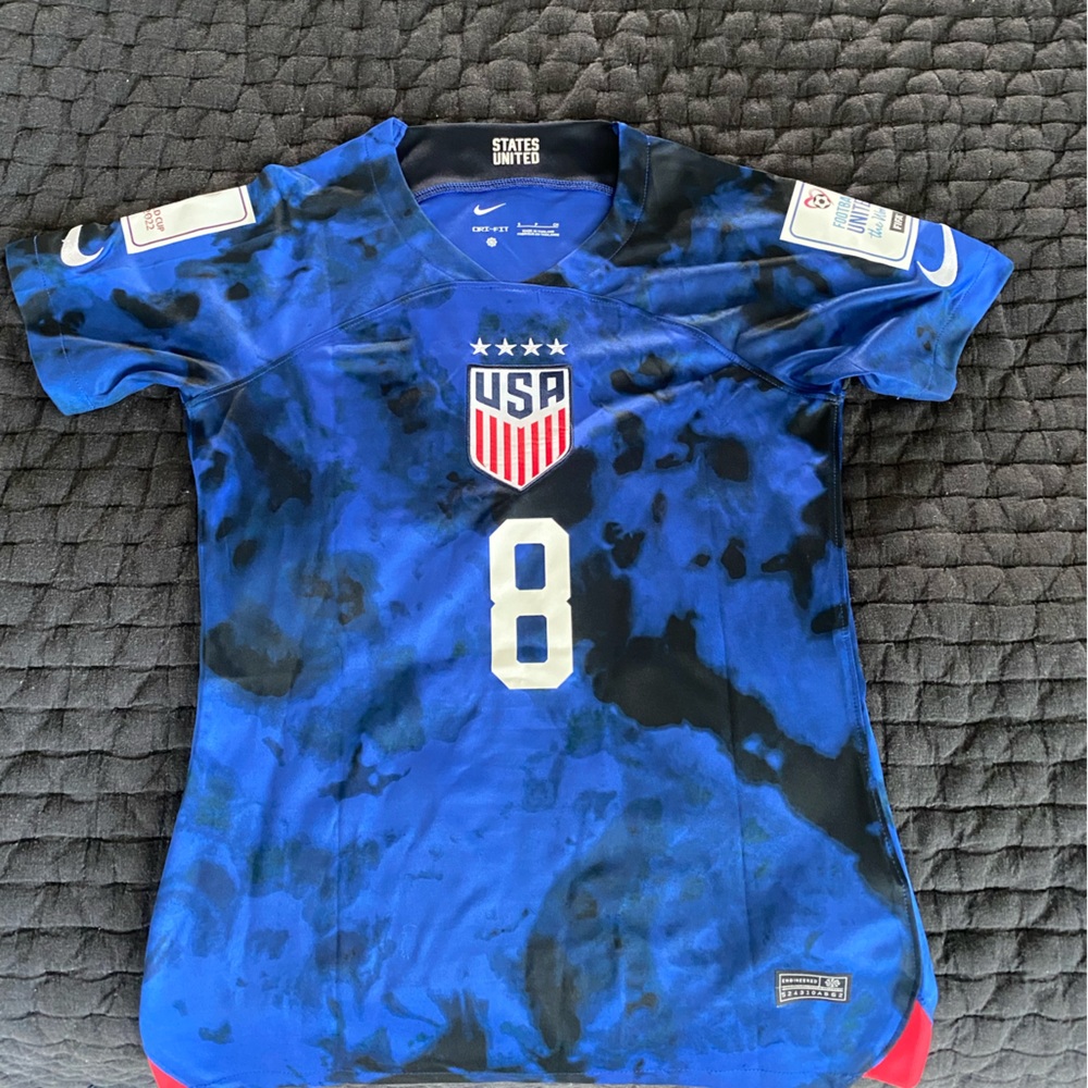 Women’s USA soccer jersey